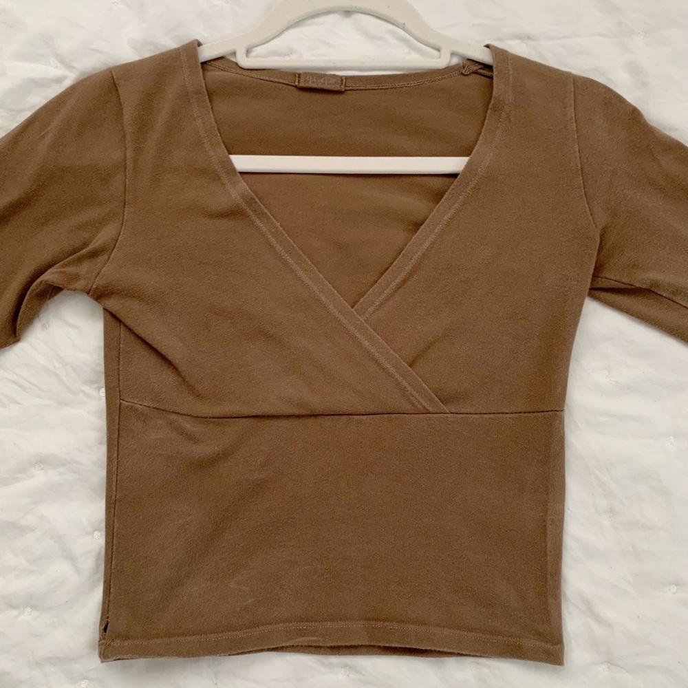 Brandy Melville brown amara top
